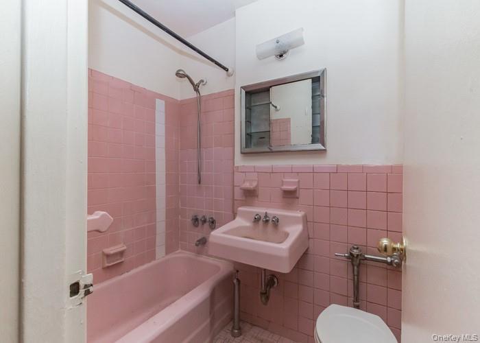 Coop Post  Bronx, NY 10471, MLS-941152-20