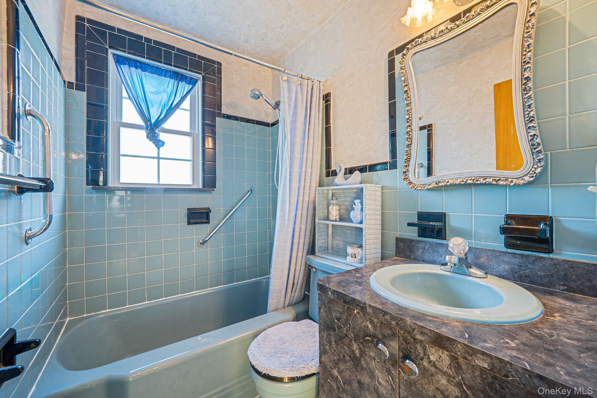 Single Family Hawthorne Nassau County, NY 11596, MLS-941175-14