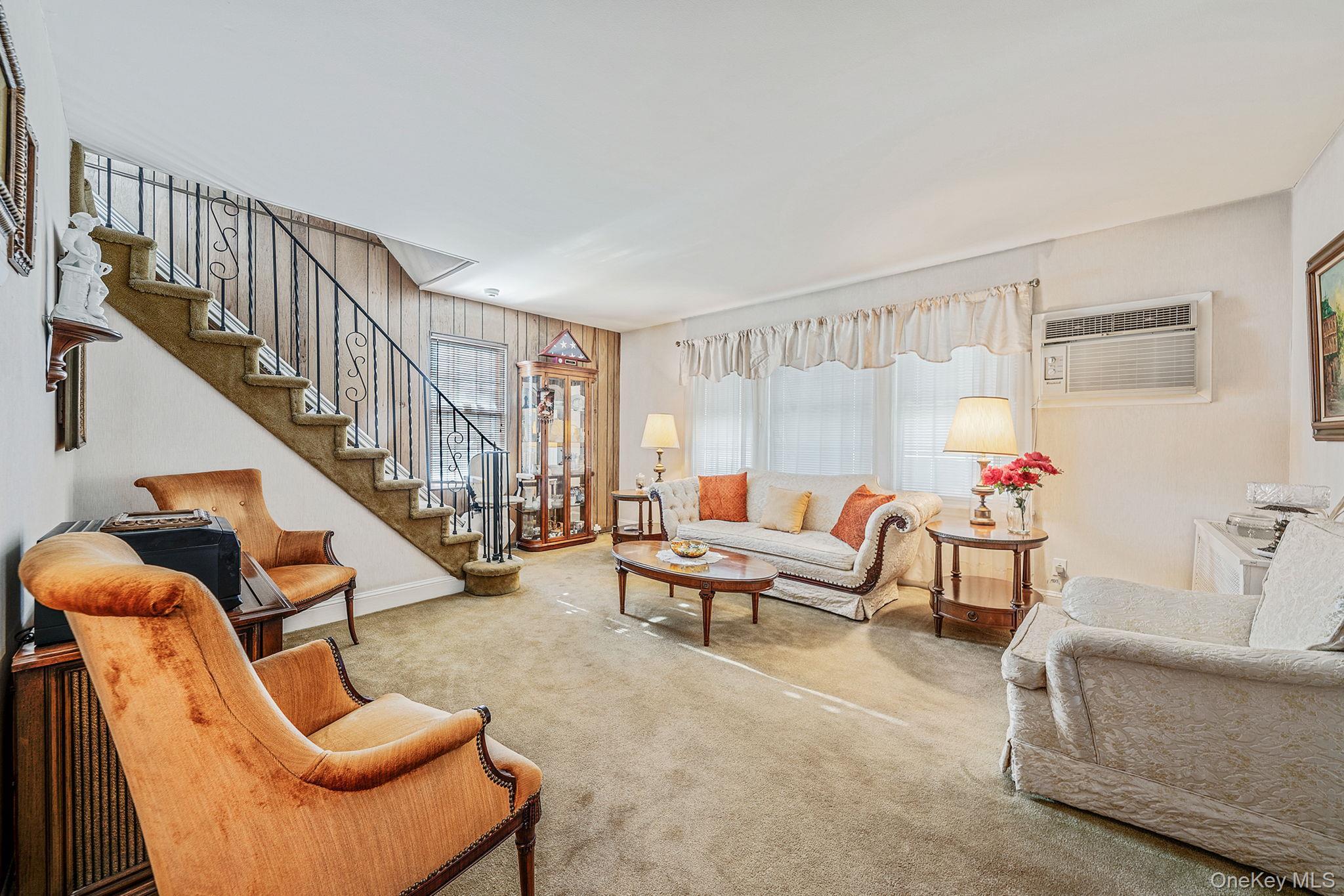 Single Family Hawthorne Nassau County, NY 11596, MLS-941175-7