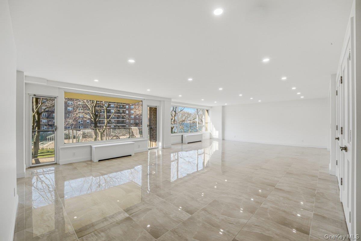 Coop Powells Cove  Queens, NY 11357, MLS-941178-10