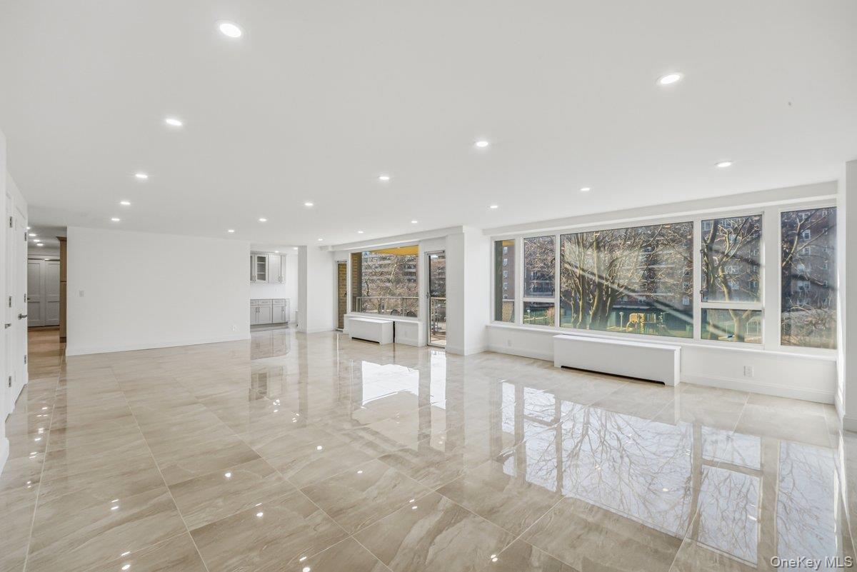 Coop Powells Cove  Queens, NY 11357, MLS-941178-14