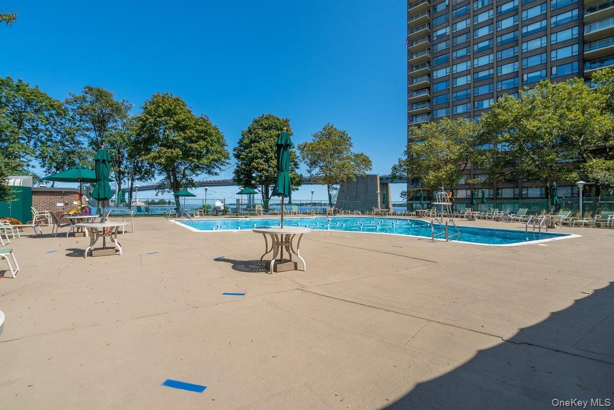 Coop Powells Cove  Queens, NY 11357, MLS-941178-6