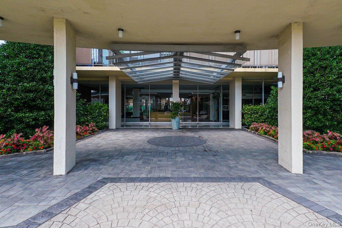 Coop Powells Cove  Queens, NY 11357, MLS-941178-9