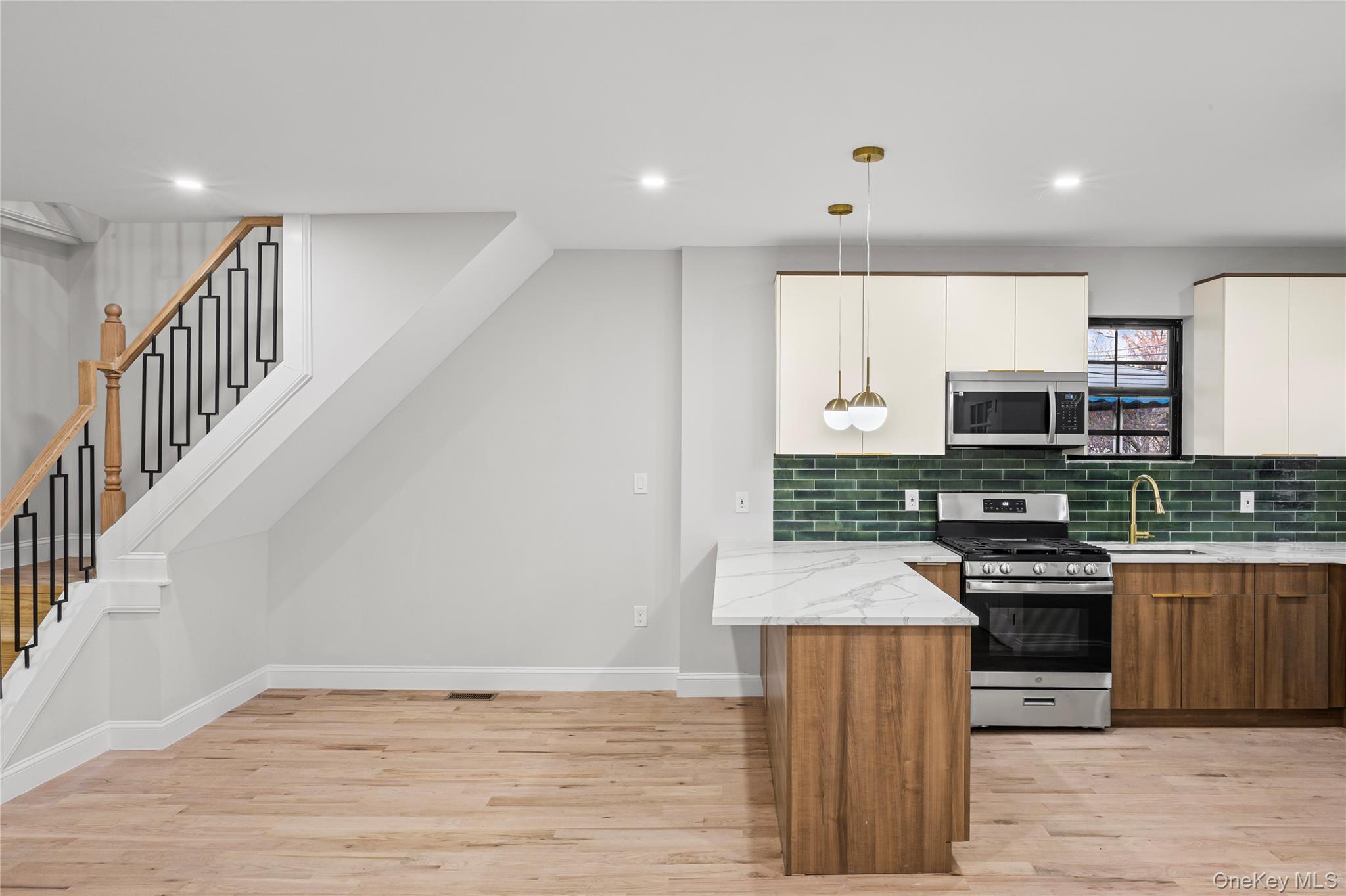 Single Family 118th Queens, NY 11434, MLS-941181-10