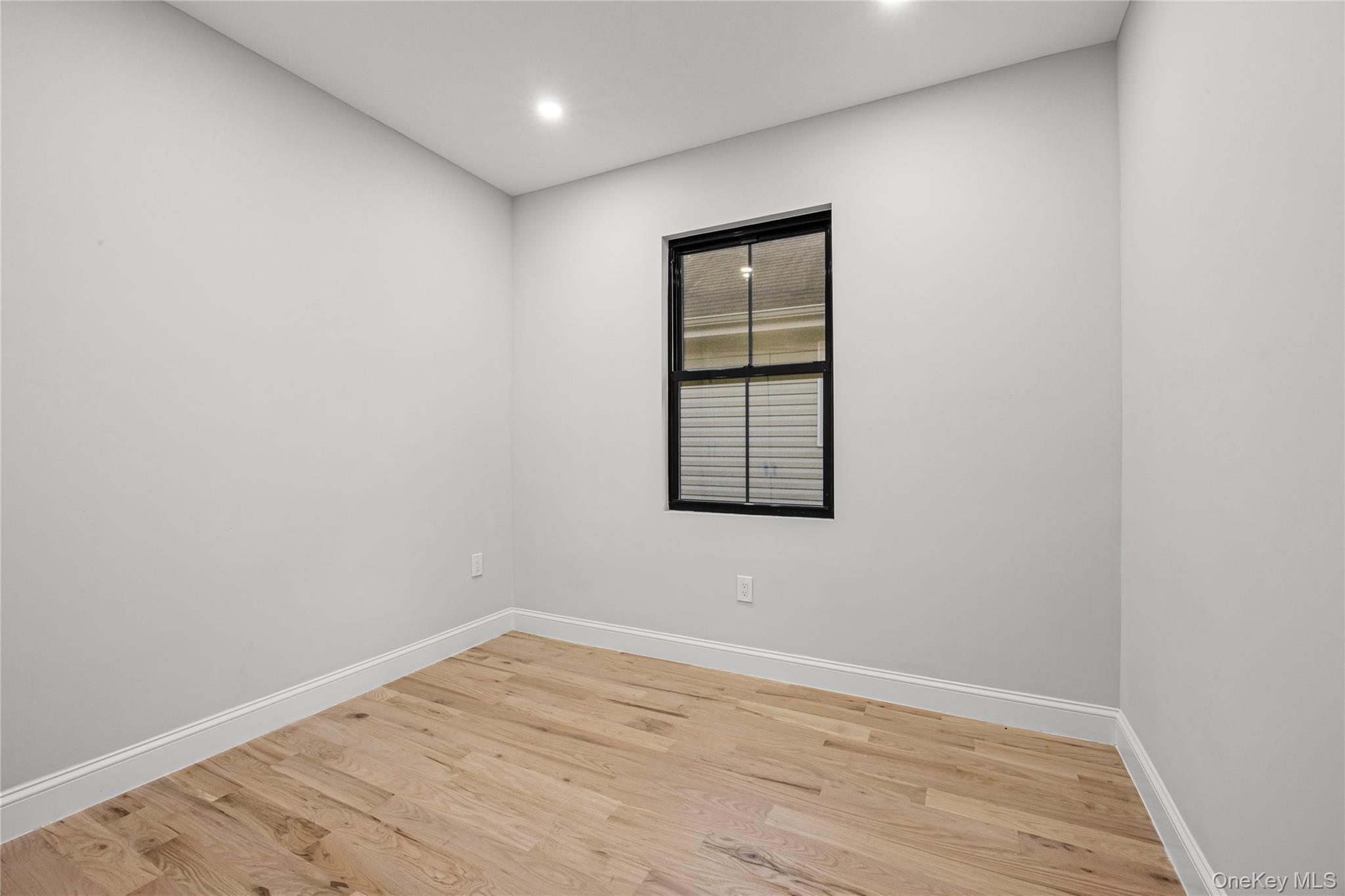 Single Family 118th Queens, NY 11434, MLS-941181-21