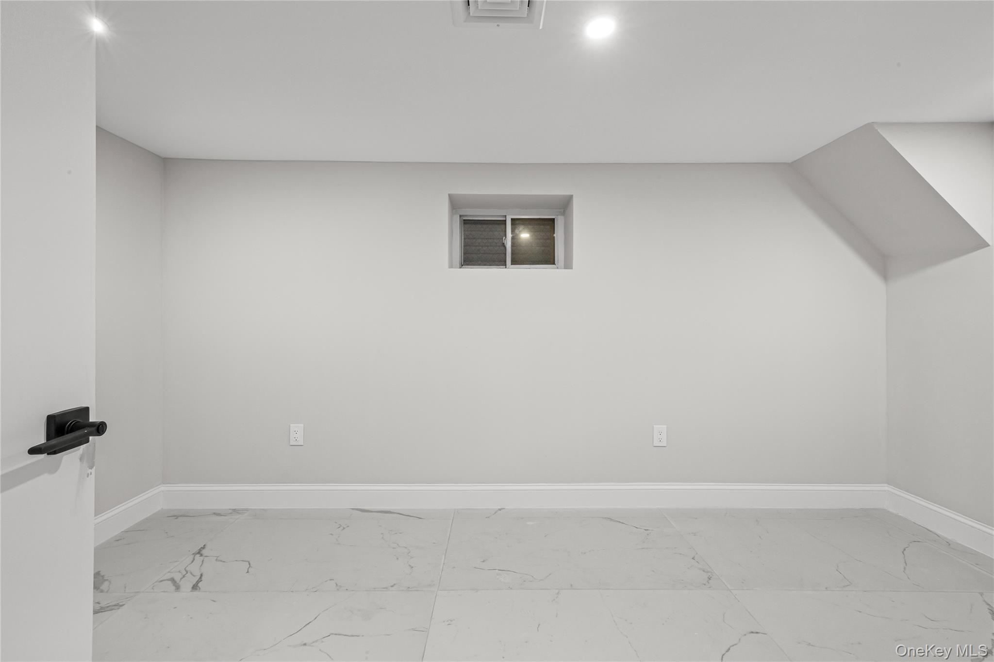 Single Family 118th Queens, NY 11434, MLS-941181-30