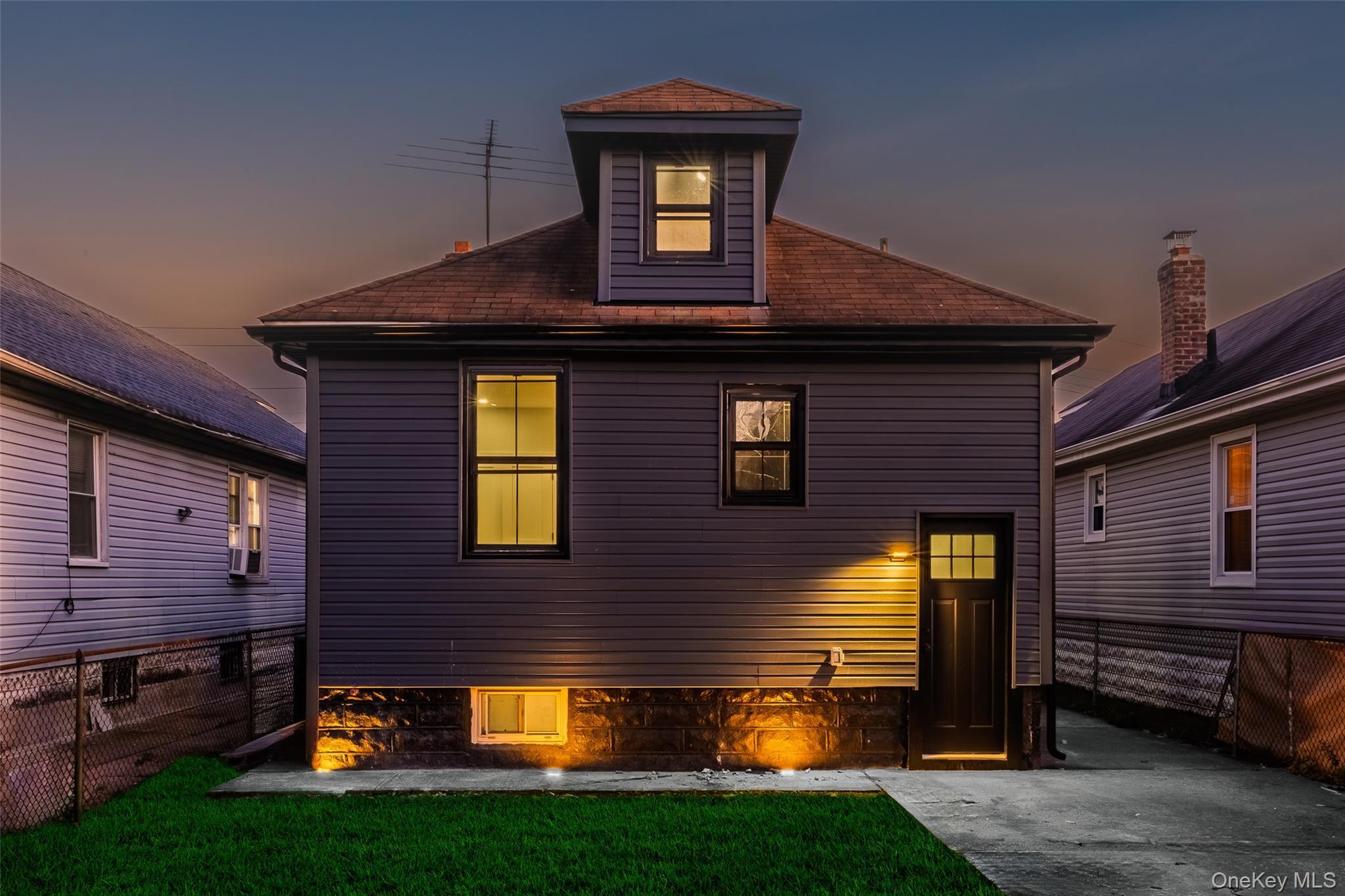 Single Family 118th Queens, NY 11434, MLS-941181-36