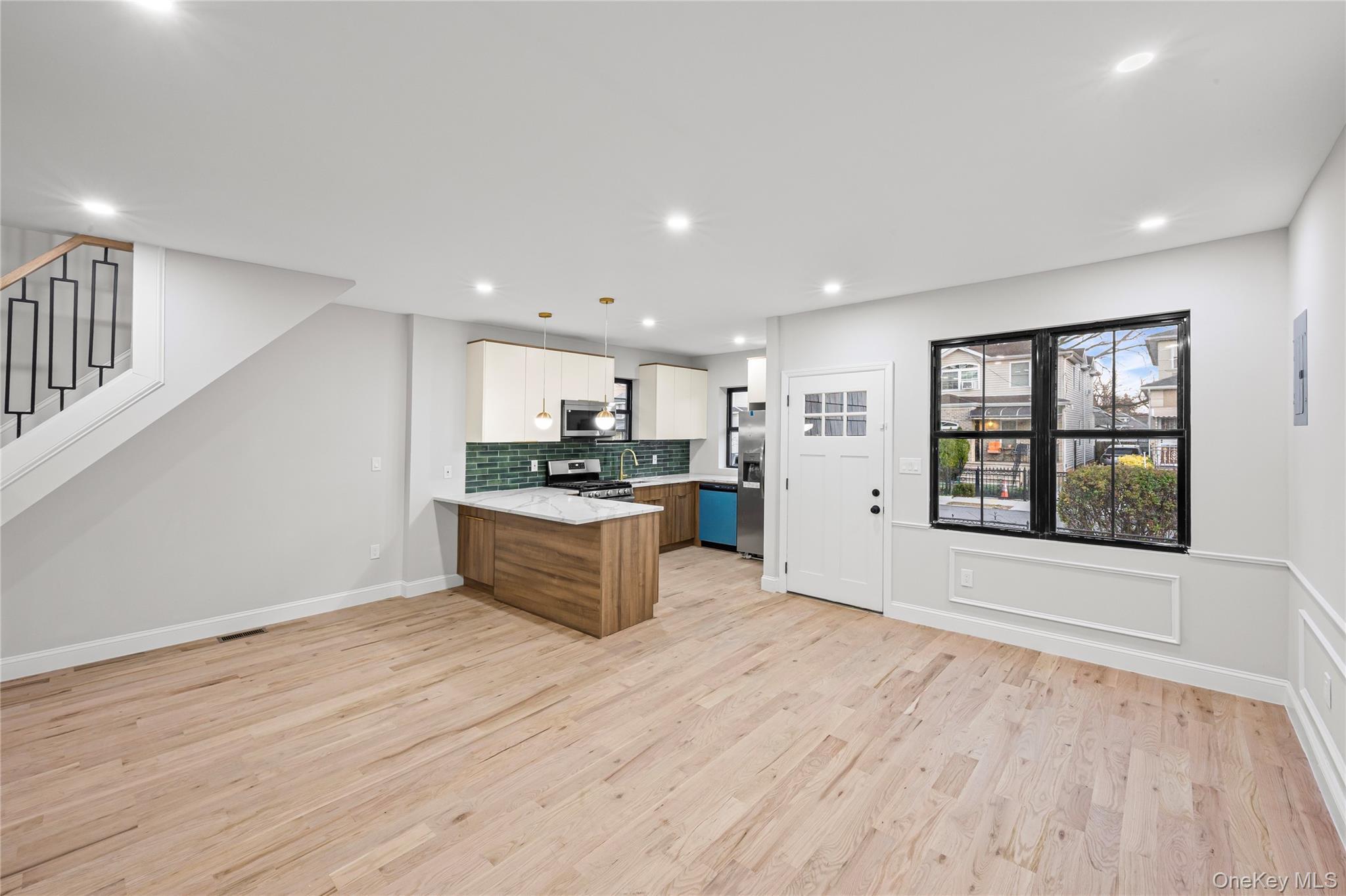 Single Family 118th Queens, NY 11434, MLS-941181-9