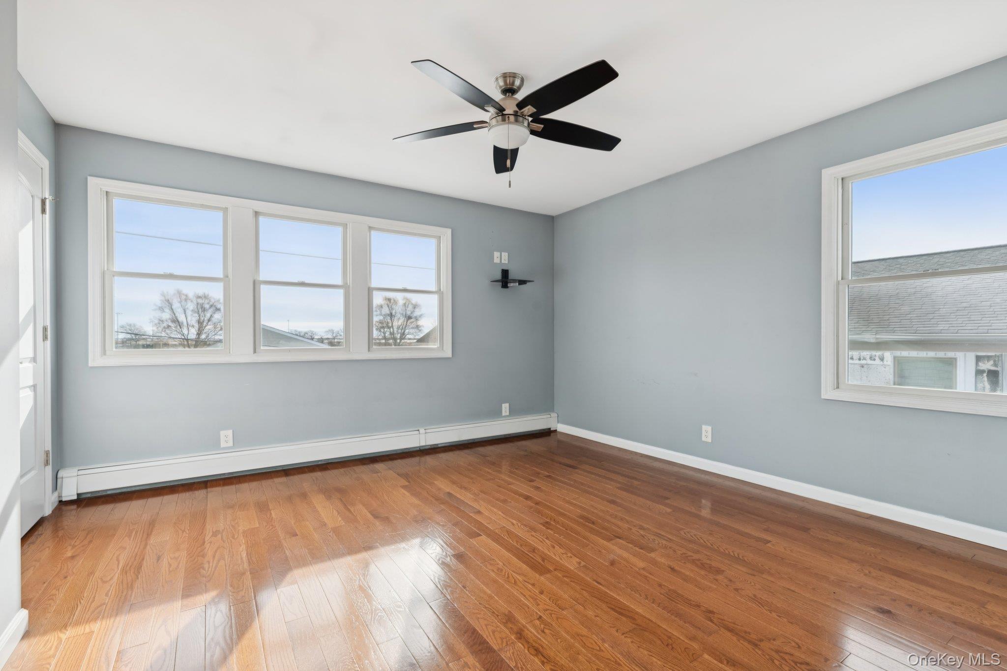 Single Family Somerset  Nassau County, NY 11783, MLS-941196-18
