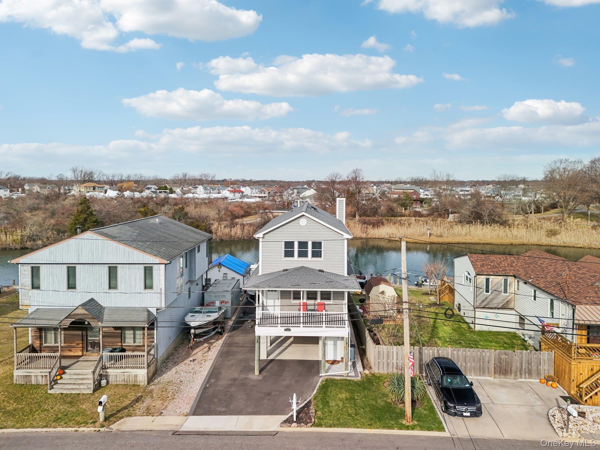 Single Family Somerset  Nassau County, NY 11783, MLS-941196-3