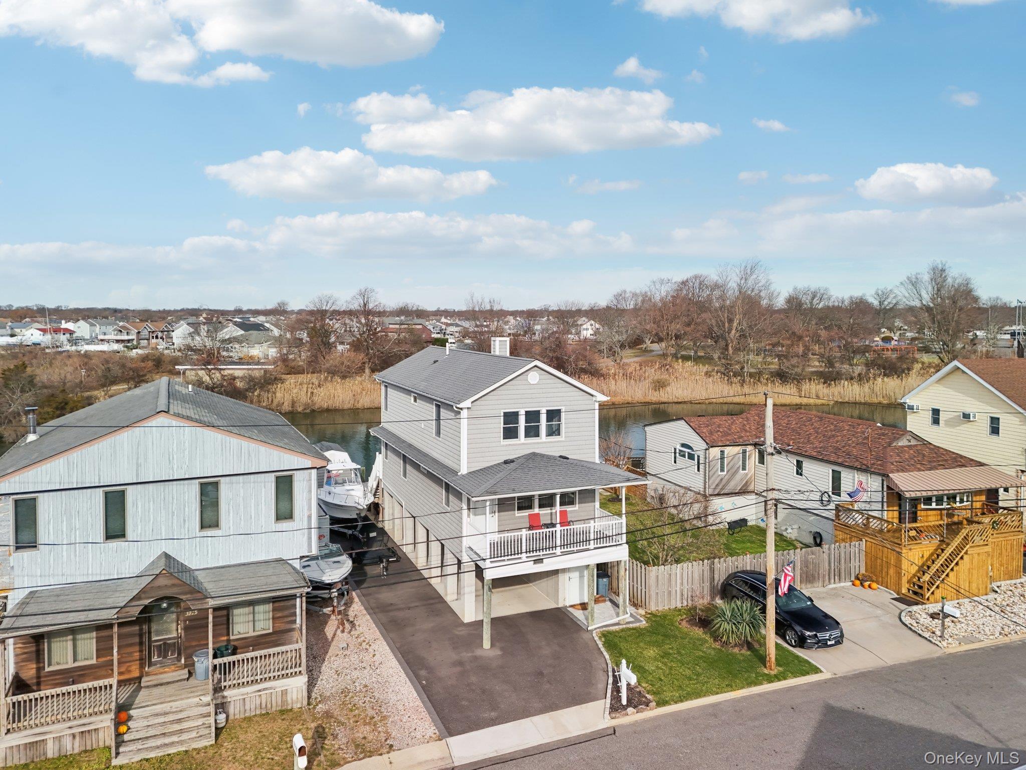Single Family Somerset  Nassau County, NY 11783, MLS-941196-4