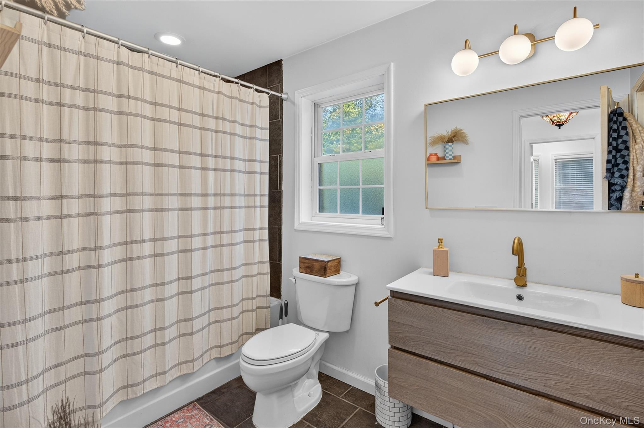 Single Family State Route 17k Orange County, NY 12549, MLS-941215-28