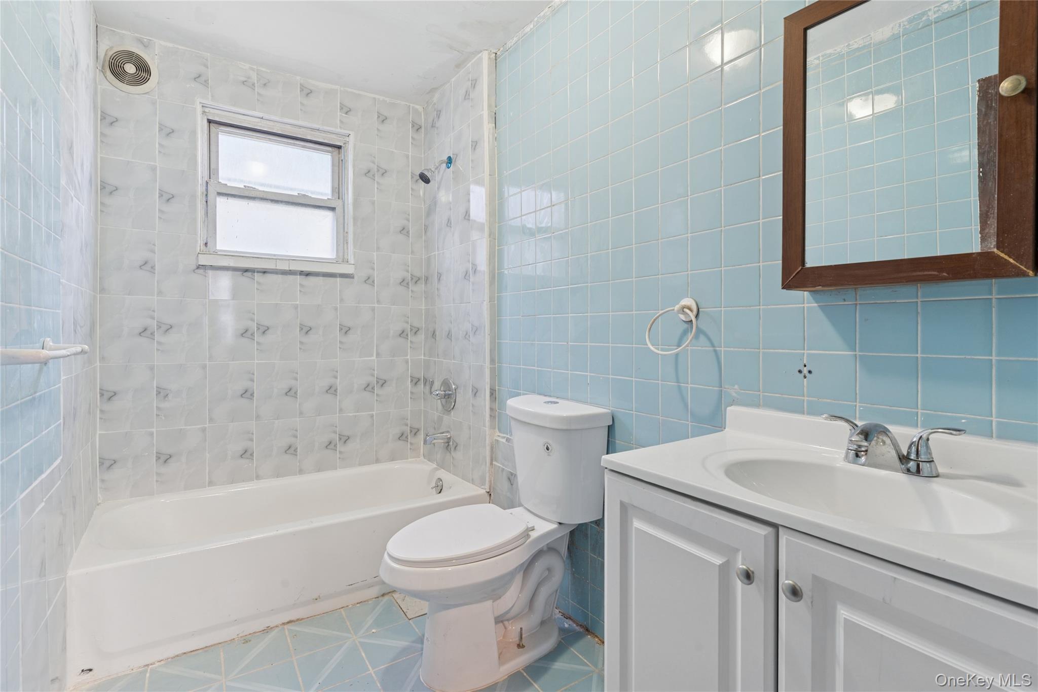 Single Family Booth  Queens, NY 11374, MLS-941217-7