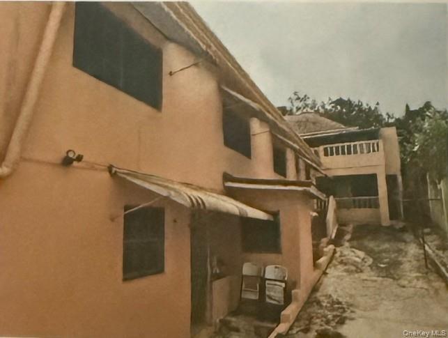 Single Family Clarkstown Out Of Area, NY 99999, MLS-941226-20