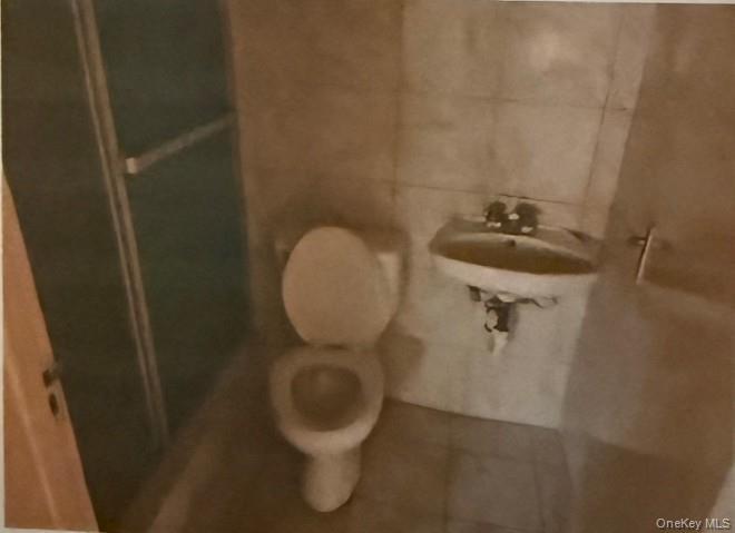 Single Family Clarkstown Out Of Area, NY 99999, MLS-941226-23