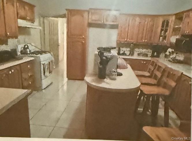 Single Family Clarkstown Out Of Area, NY 99999, MLS-941226-5