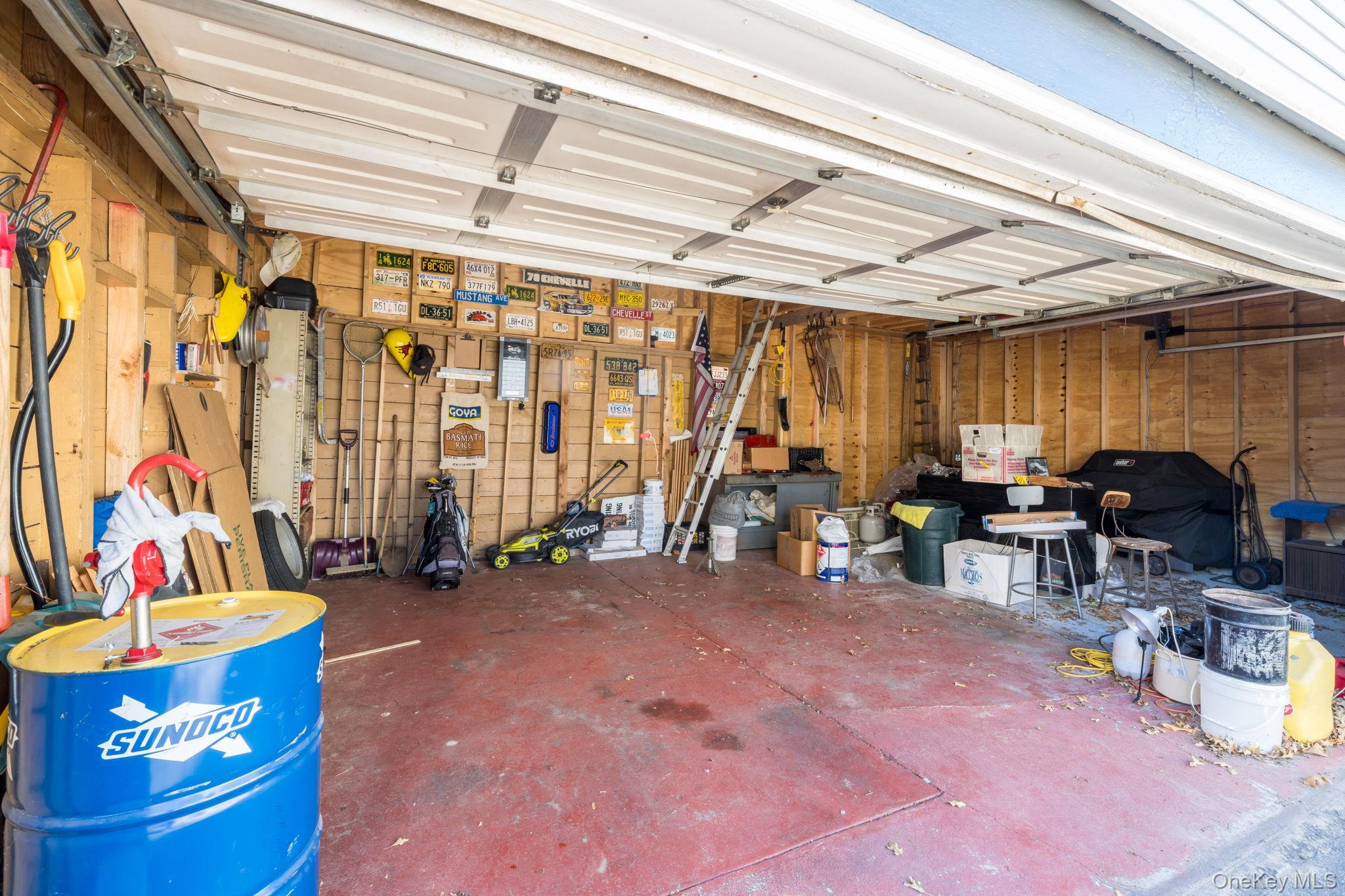 Single Family 215th Queens, NY 11427, MLS-941254-31