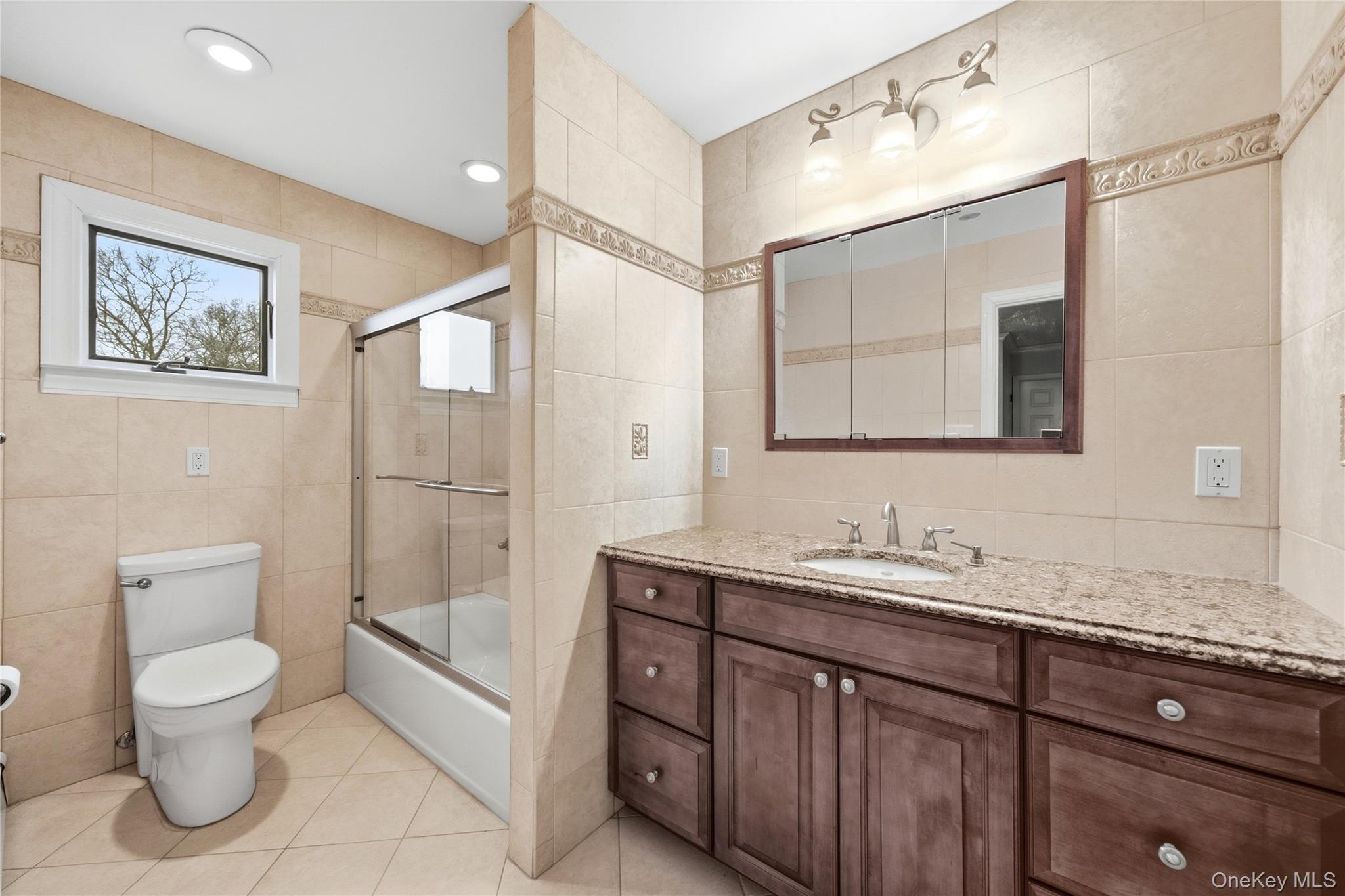 Single Family Pantzer Suffolk County, NY 11787, MLS-941256-28