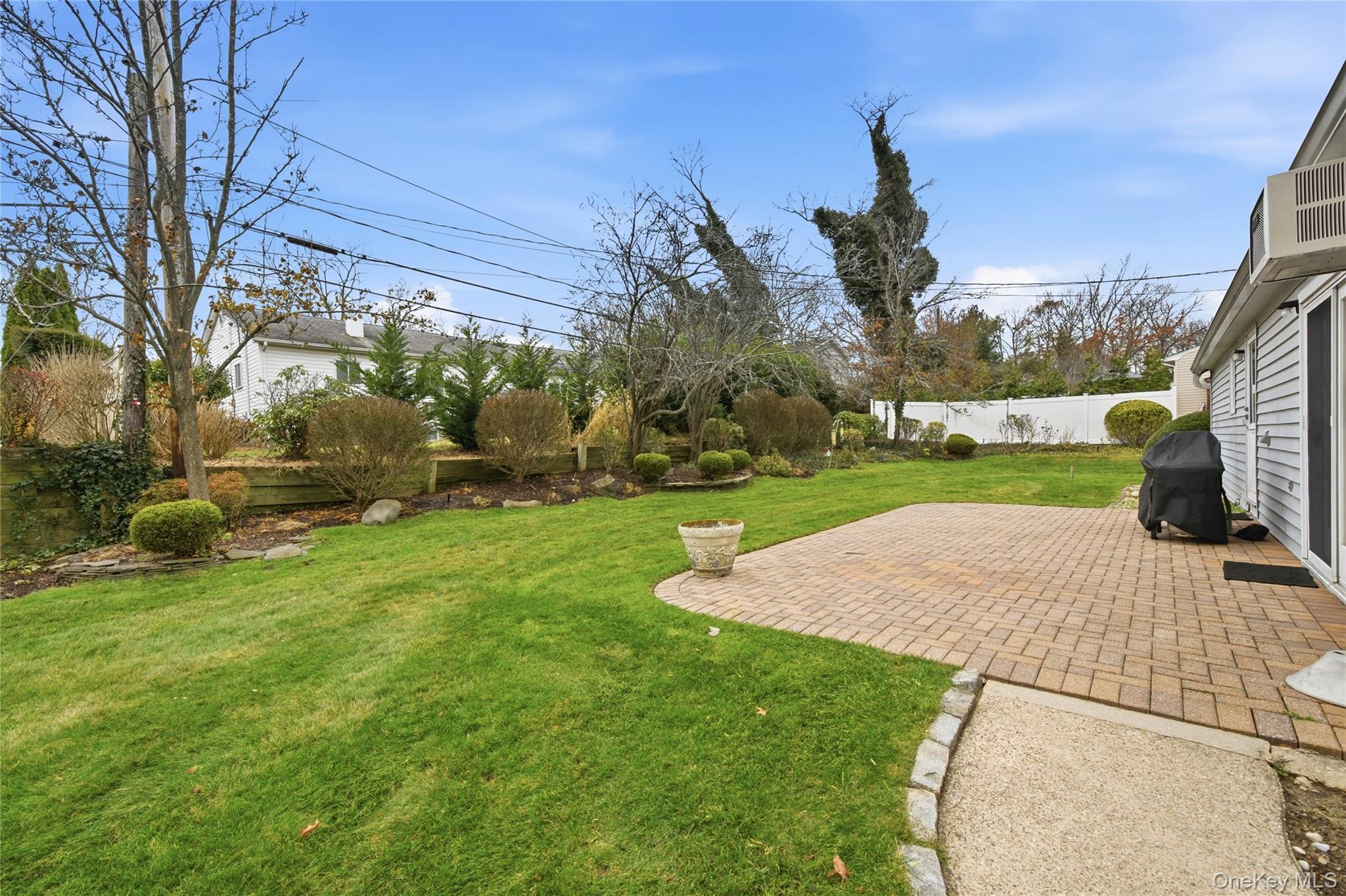 Single Family Pantzer Suffolk County, NY 11787, MLS-941256-37