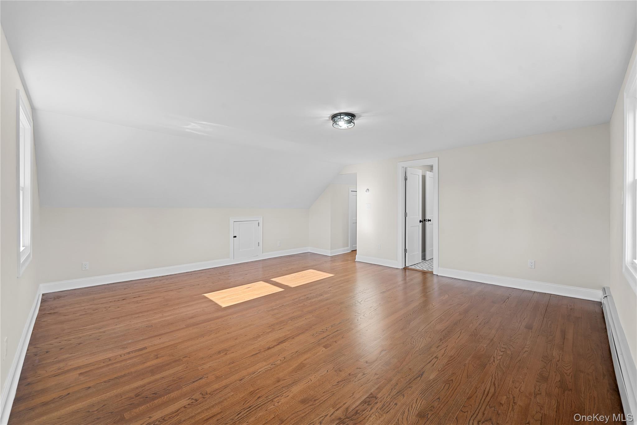 Single Family Guilette Suffolk County, NY 11701, MLS-941266-19