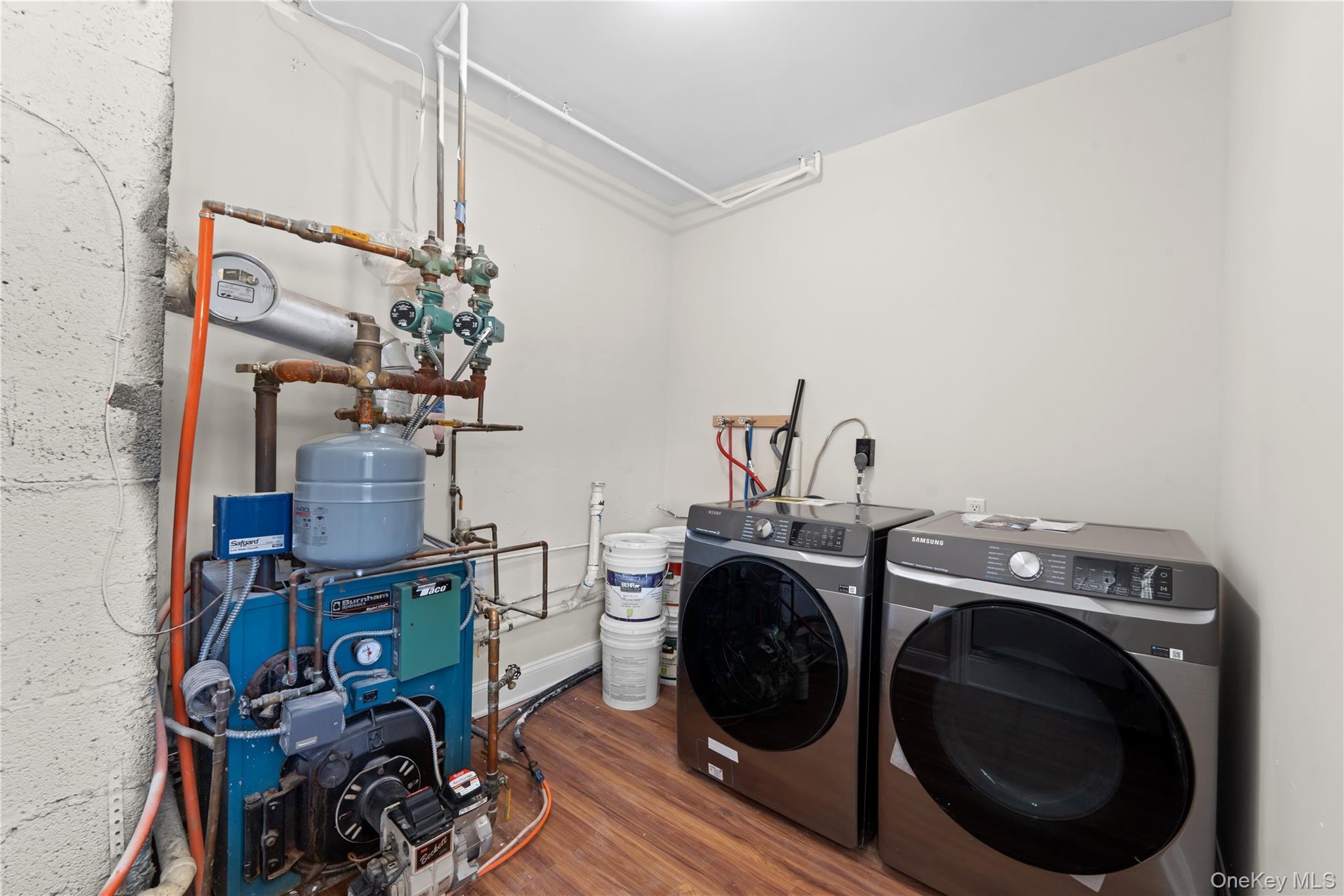 Single Family Guilette Suffolk County, NY 11701, MLS-941266-23