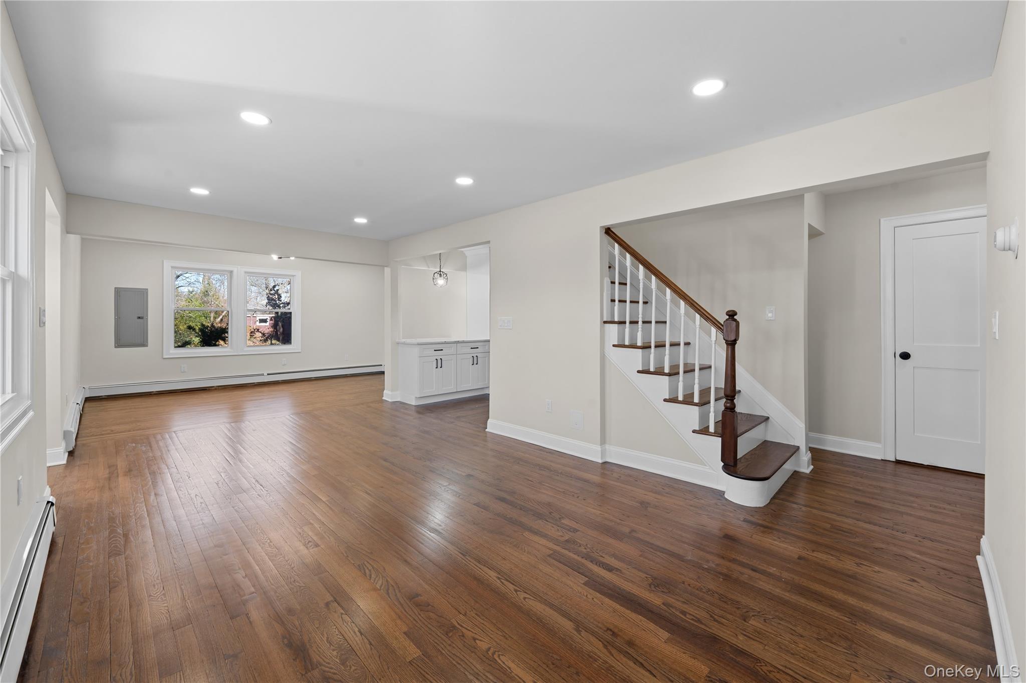 Single Family Guilette Suffolk County, NY 11701, MLS-941266-4