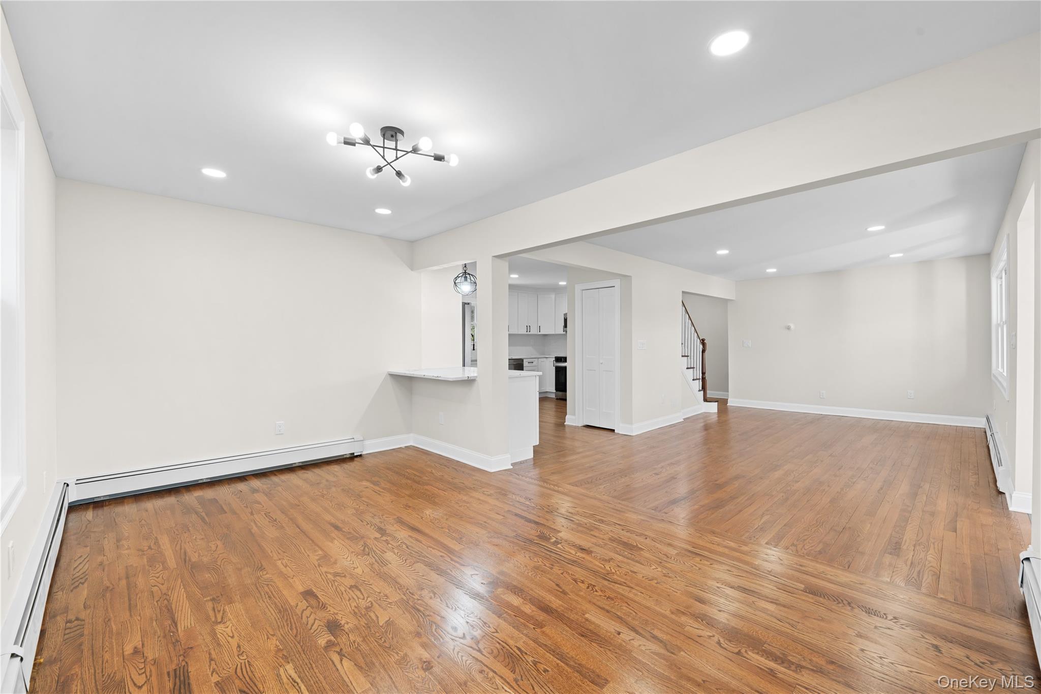 Single Family Guilette Suffolk County, NY 11701, MLS-941266-5