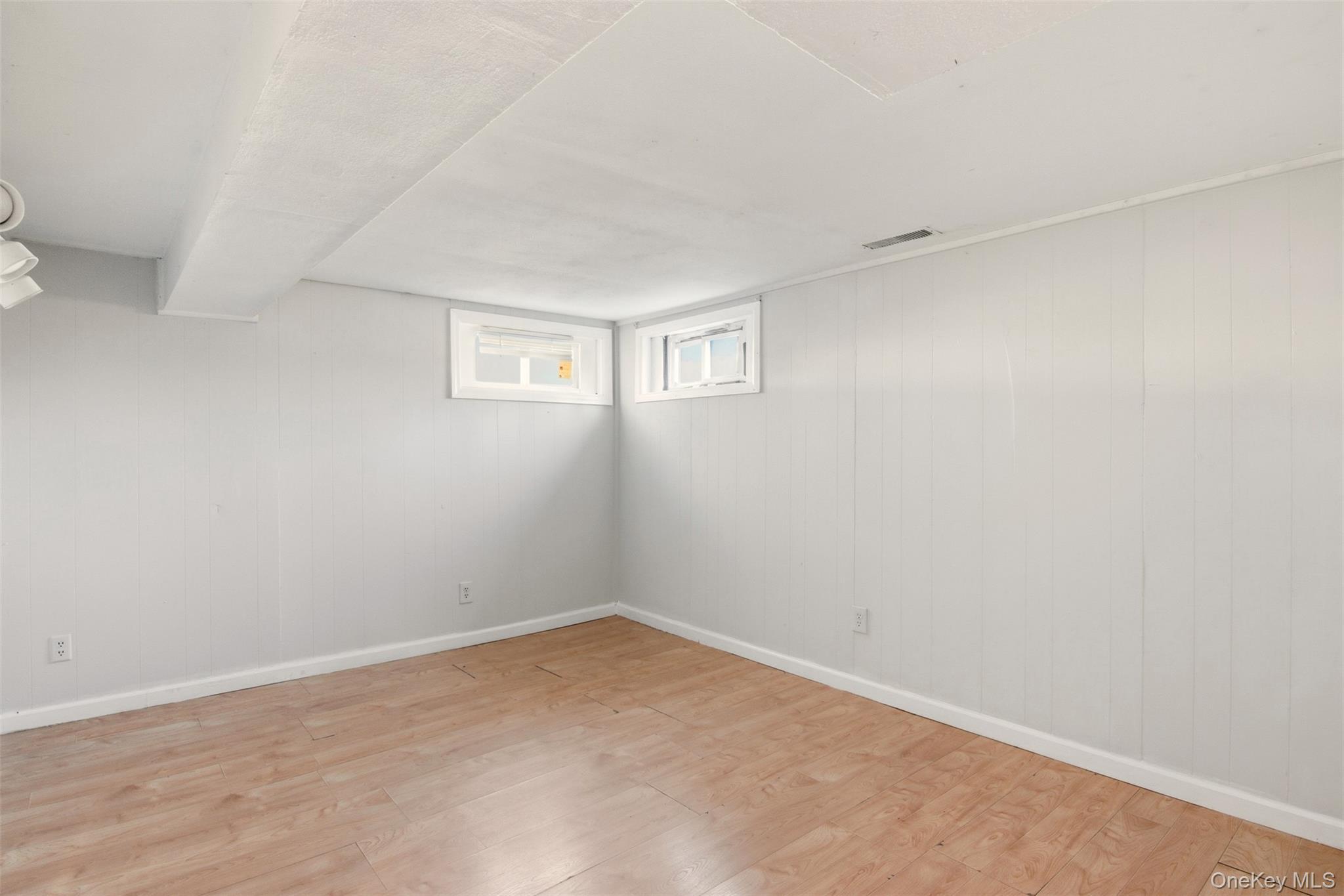 Single Family Chapel Hill Suffolk County, NY 11717, MLS-941285-12