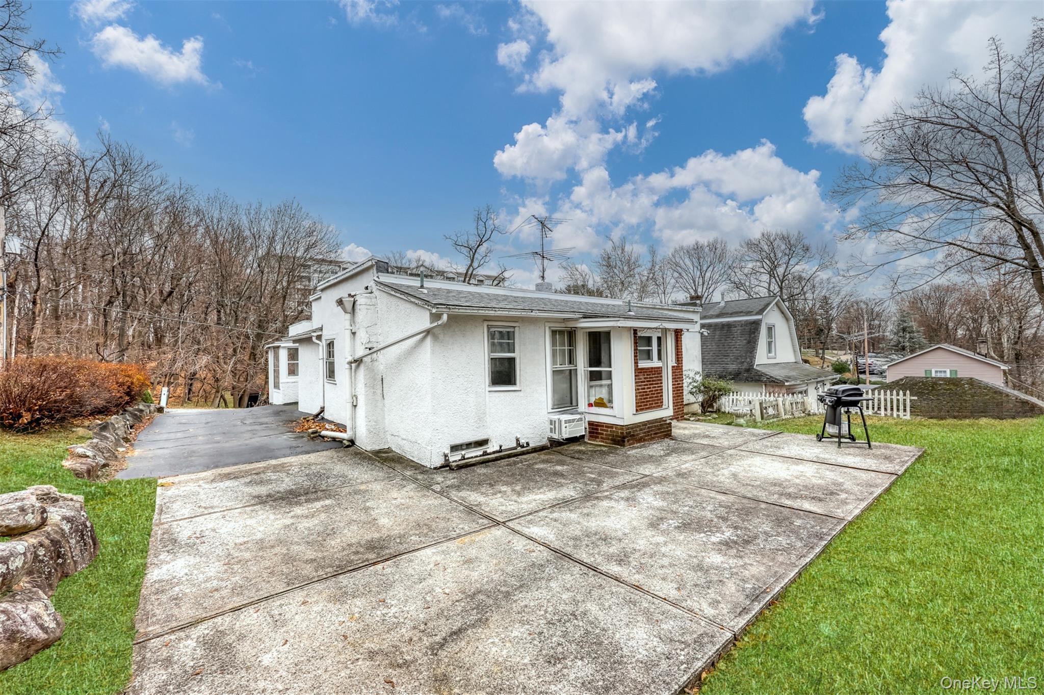 Single Family Cedar  Rockland County, NY 10901, MLS-941295-6