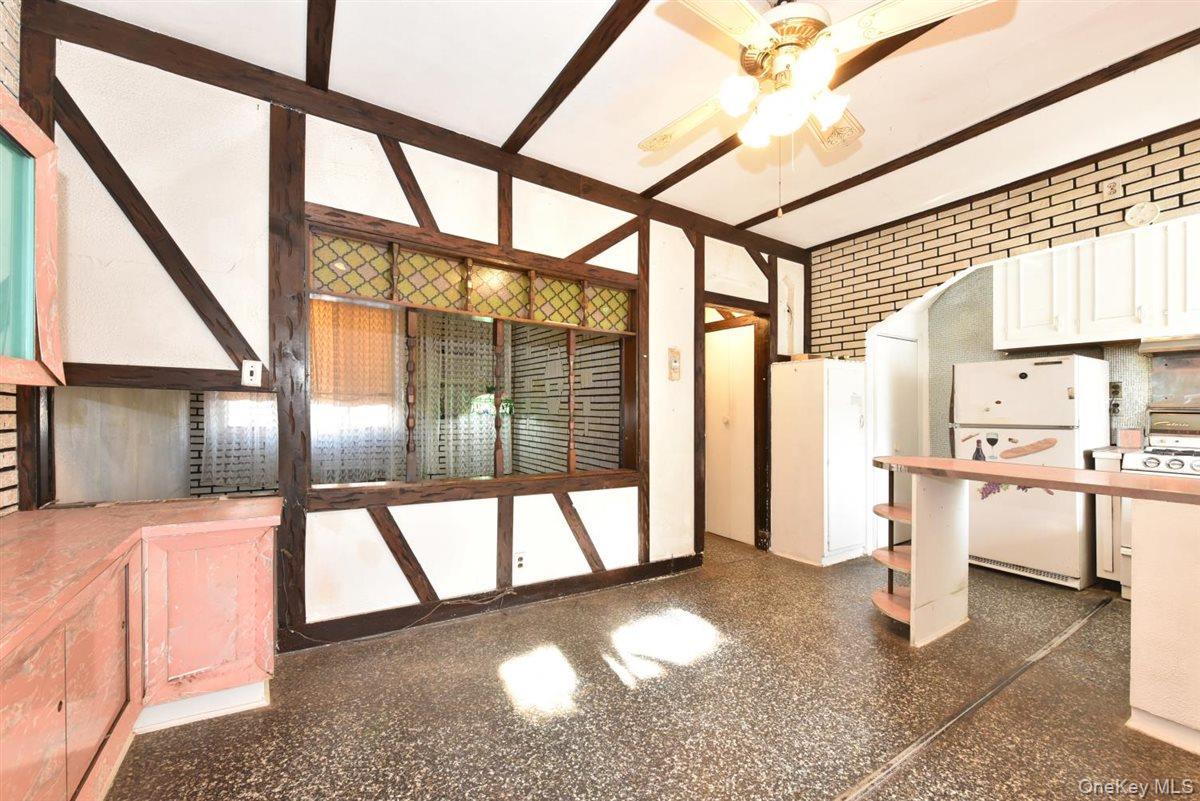 Single Family Avenue V  Brooklyn, NY 11223, MLS-941312-10