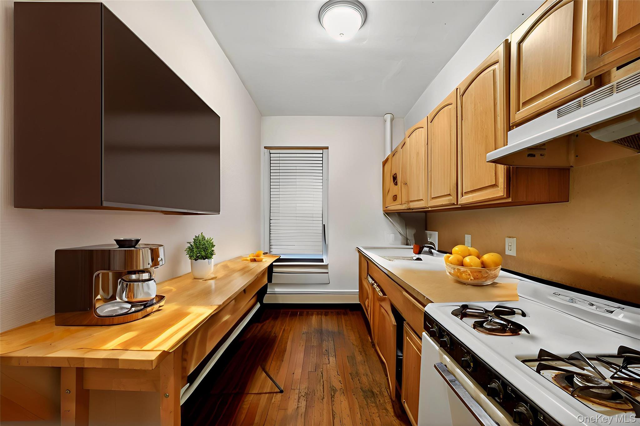 Coop Locust  Westchester County, NY 10552, MLS-941313-6