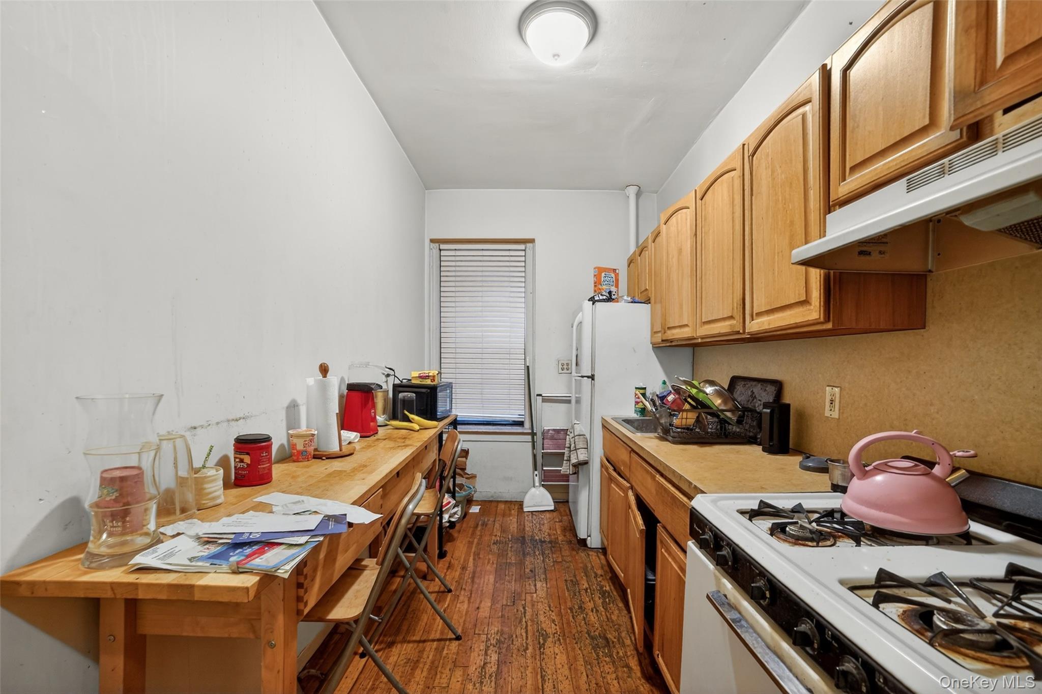 Coop Locust  Westchester County, NY 10552, MLS-941313-7