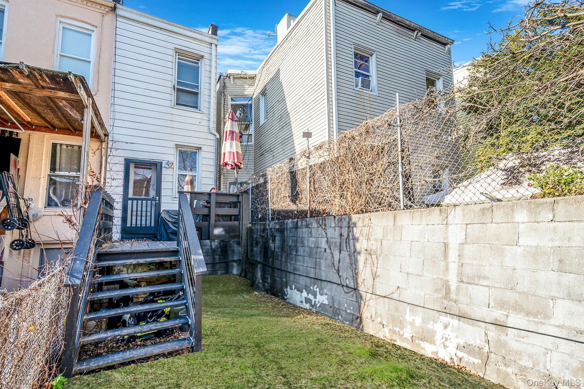 Single Family Grant  Brooklyn, NY 11208, MLS-941324-28
