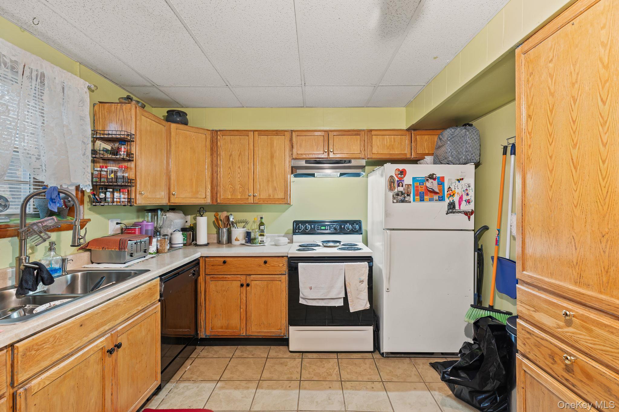 Single Family Cross Creek  Putnam County, NY 10516, MLS-941328-38