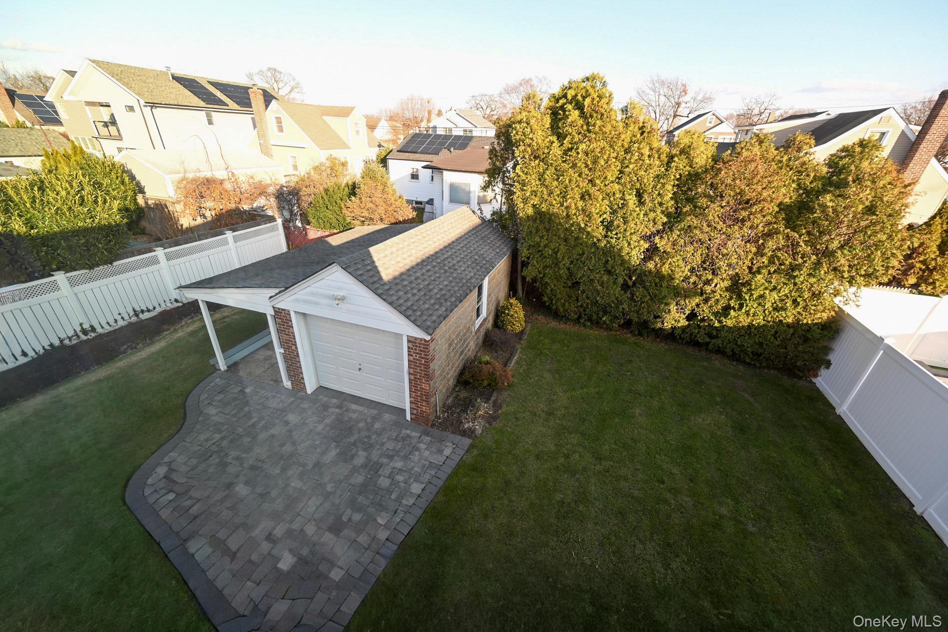 Single Family Grange Nassau County, NY 11010, MLS-941340-10