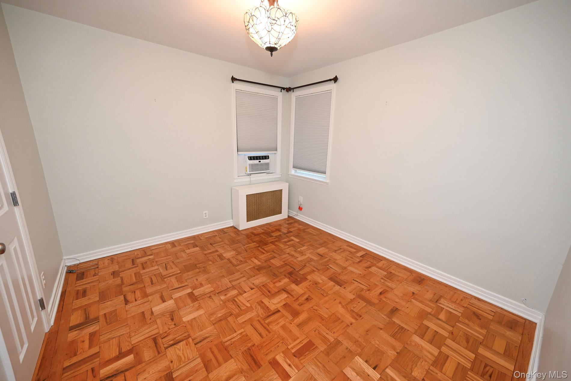 Single Family Grange Nassau County, NY 11010, MLS-941340-16