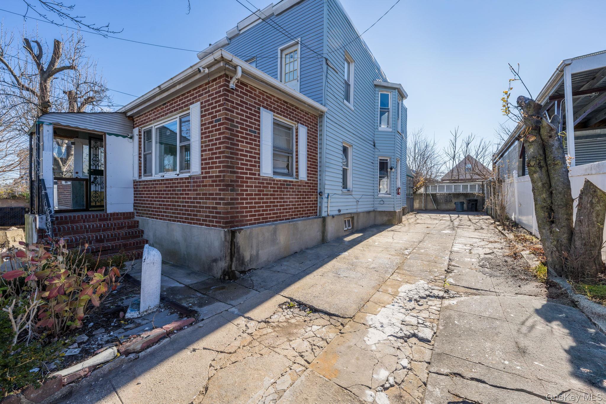 Single Family Hermany  Bronx, NY 10473, MLS-941350-37