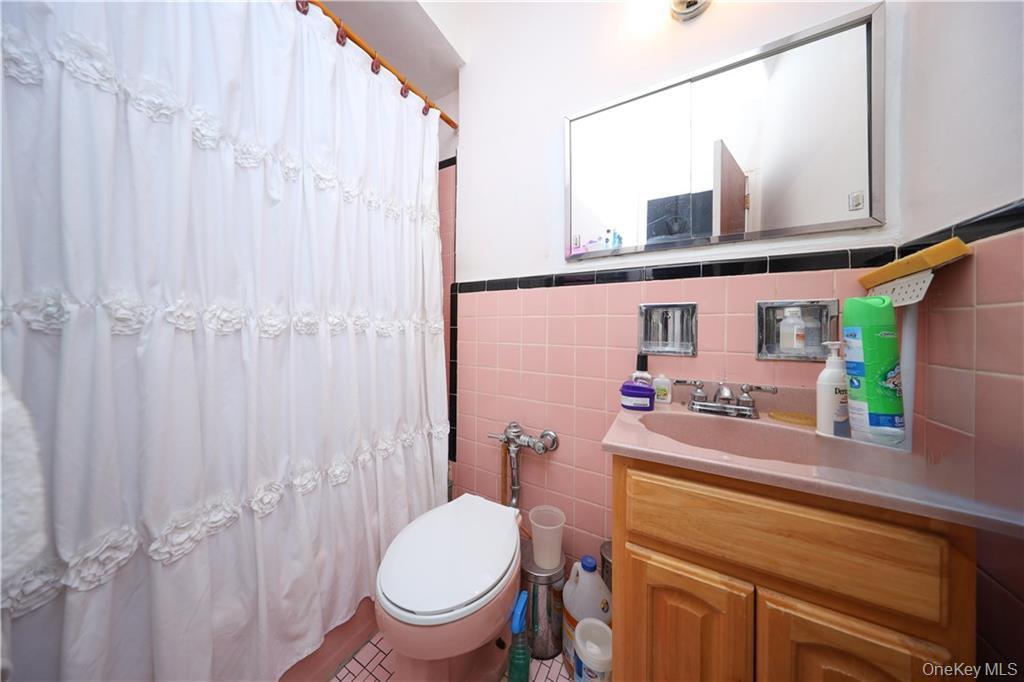 Single Family 54th  Brooklyn, NY 11234, MLS-941359-28