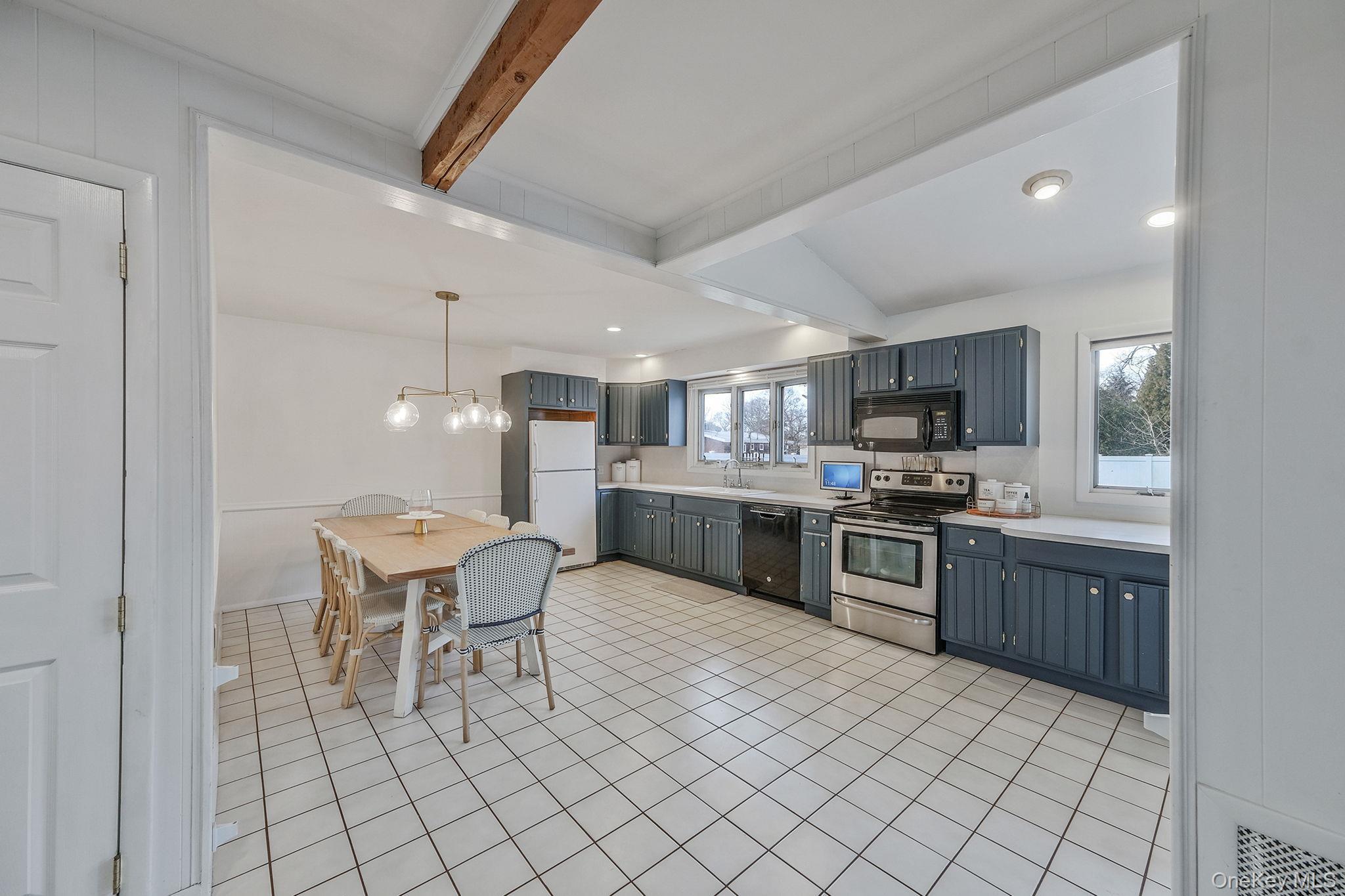 Single Family Monroe Suffolk County, NY 11772, MLS-941382-15