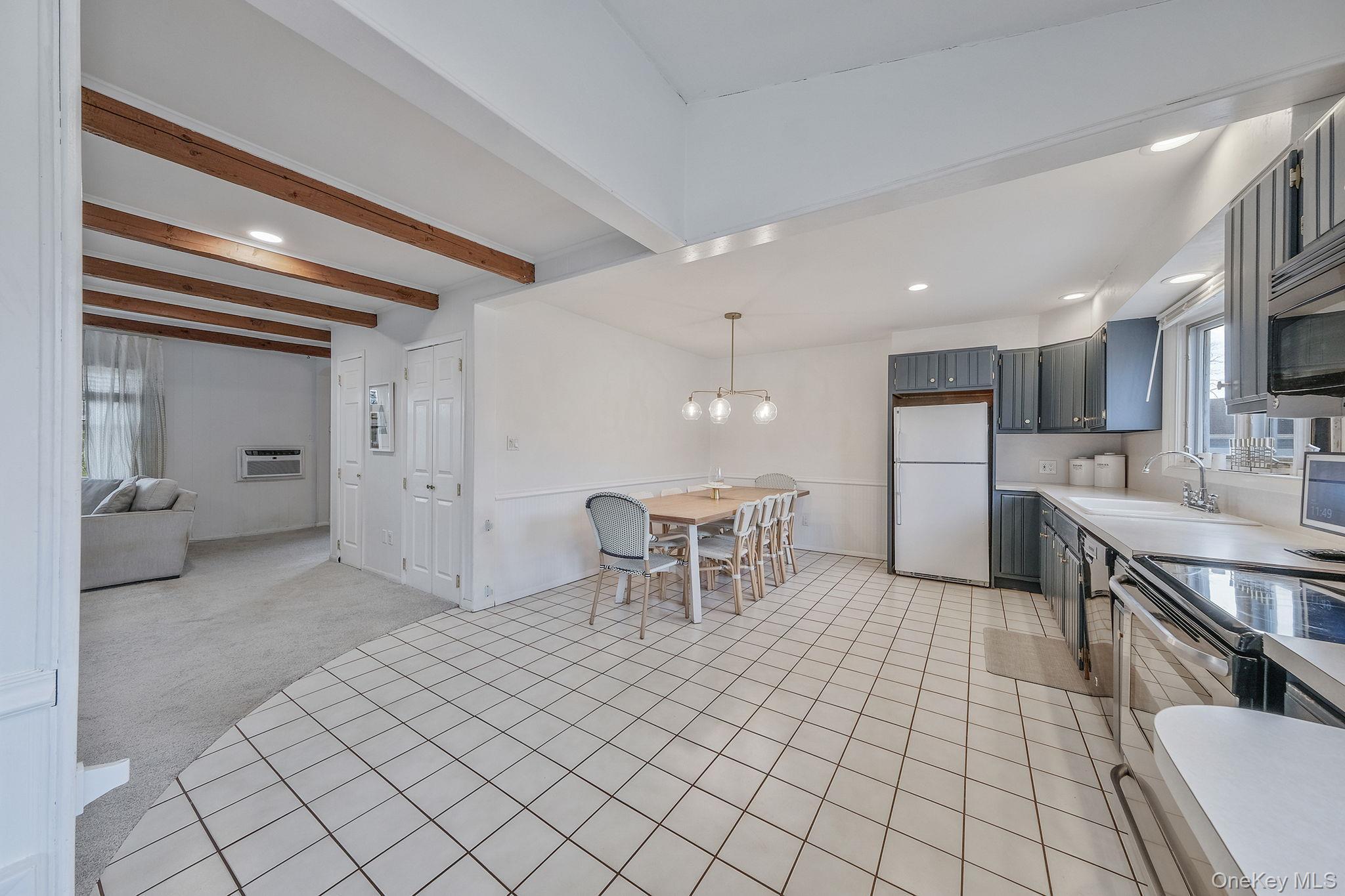 Single Family Monroe Suffolk County, NY 11772, MLS-941382-16