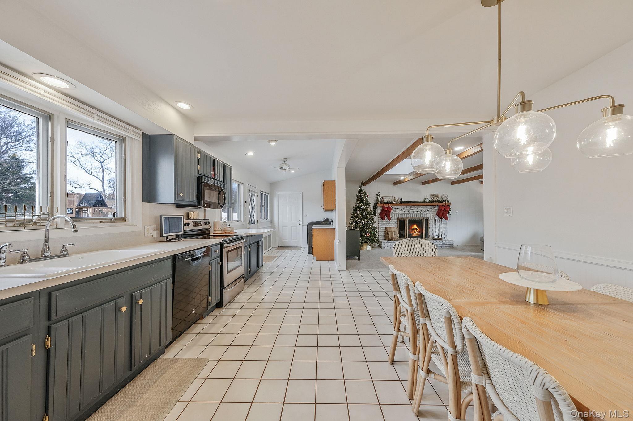 Single Family Monroe Suffolk County, NY 11772, MLS-941382-18