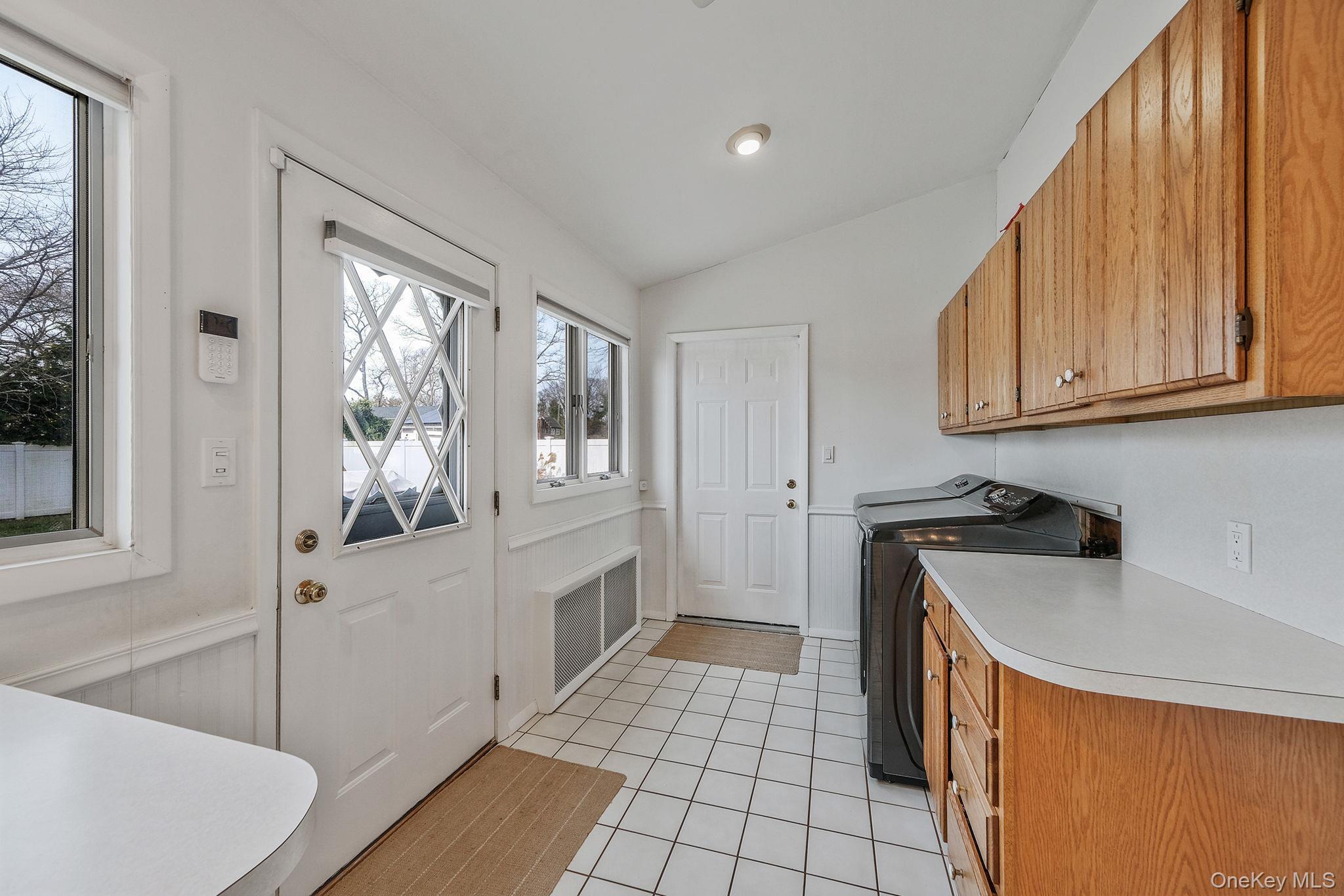 Single Family Monroe Suffolk County, NY 11772, MLS-941382-19