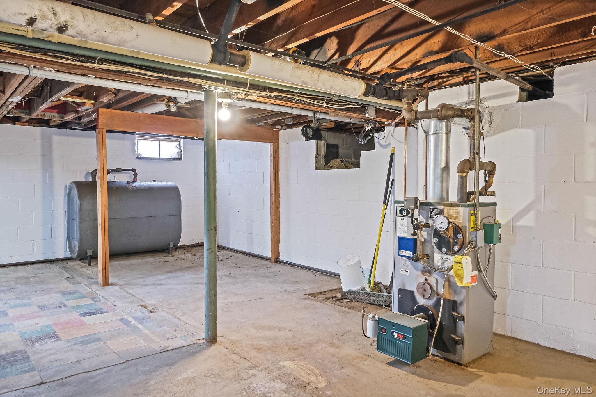 Single Family Monroe Suffolk County, NY 11772, MLS-941382-37