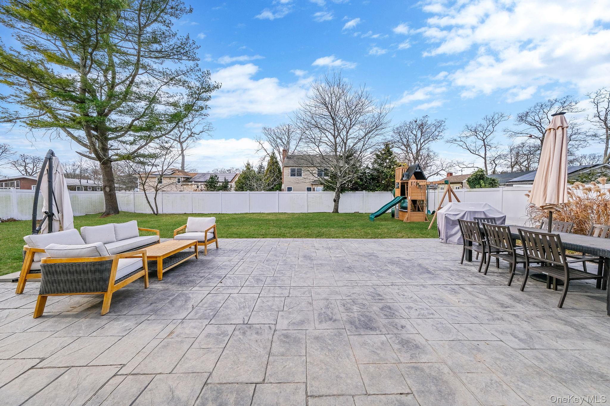 Single Family Monroe Suffolk County, NY 11772, MLS-941382-4