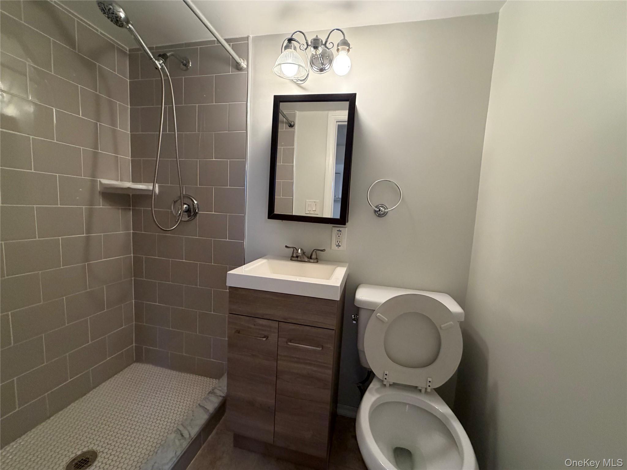 Single Family Hobart  Bronx, NY 10461, MLS-941390-10