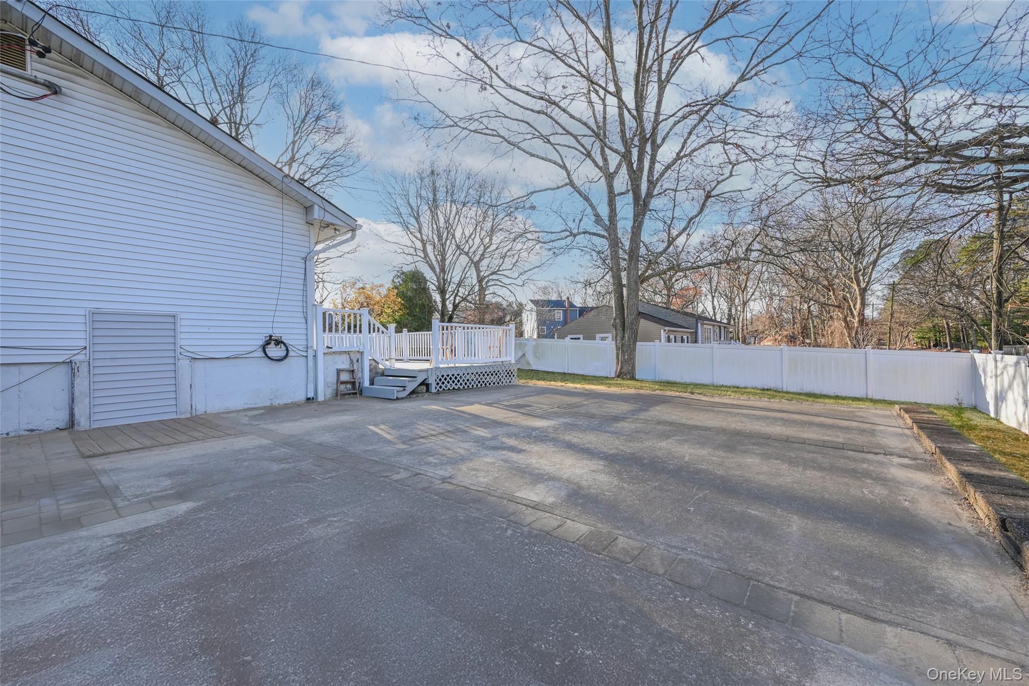 Single Family Horseblock Suffolk County, NY 11720, MLS-941392-14