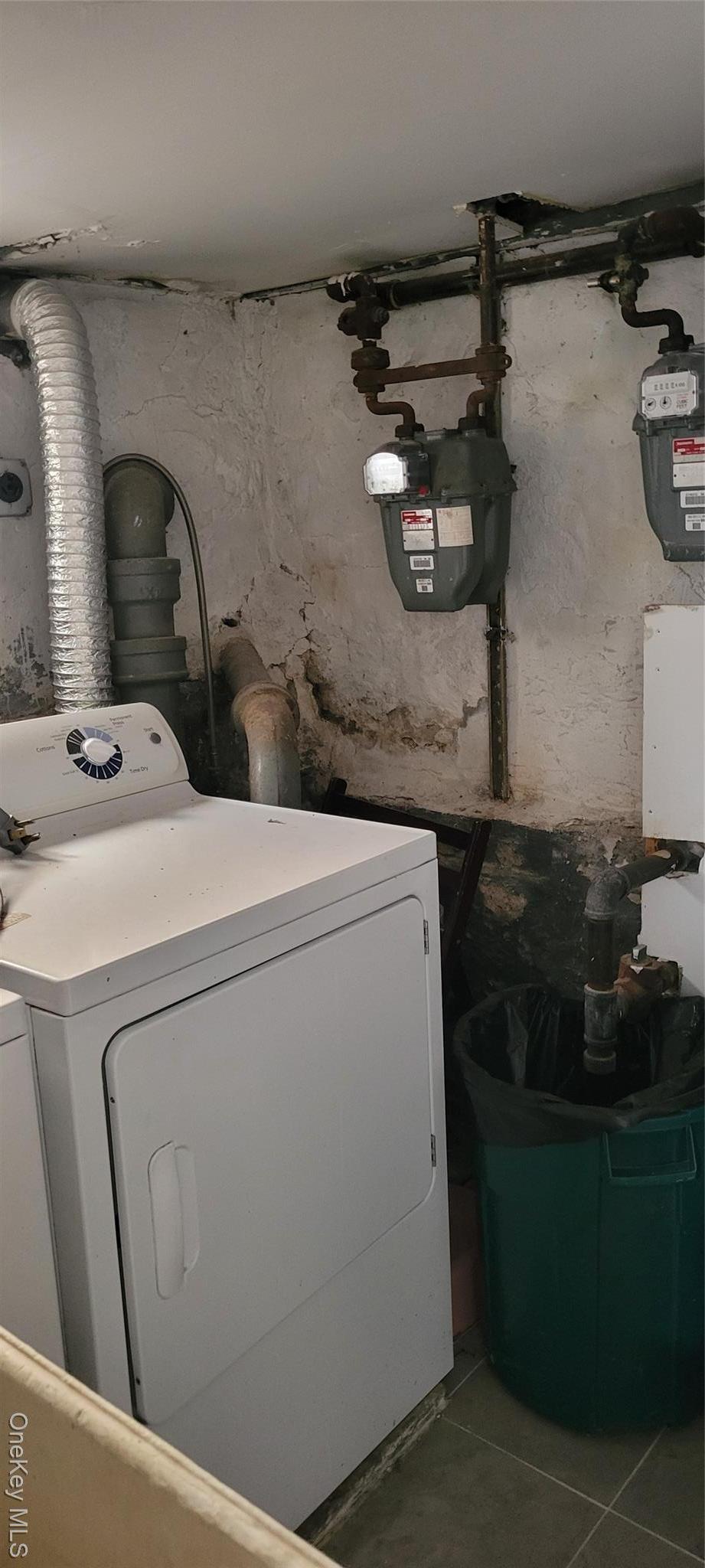 Single Family Avenue M  Brooklyn, NY 11236, MLS-941413-27