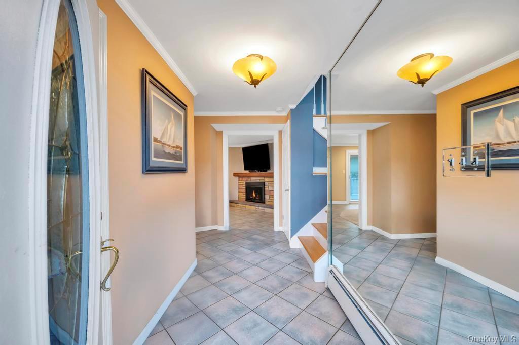 Single Family Waterview  Nassau County, NY 11758, MLS-941423-11