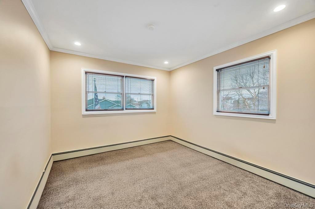 Single Family Waterview  Nassau County, NY 11758, MLS-941423-33