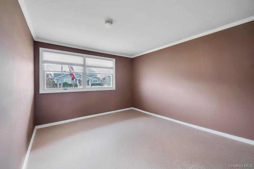 Single Family Waterview  Nassau County, NY 11758, MLS-941423-34